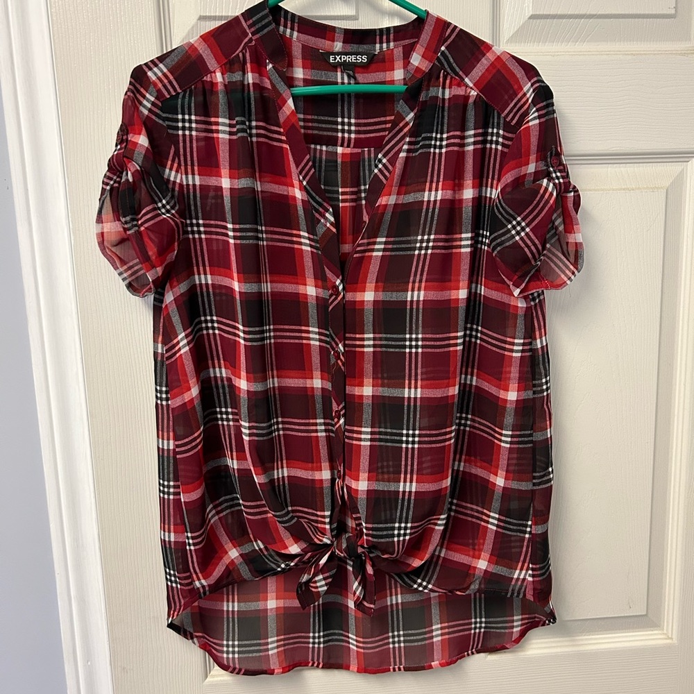 Express Knotted Tie in the front Blouse